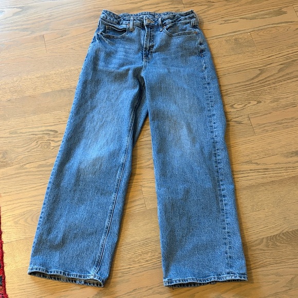 Old Navy Extra High Rise Wide Leg Jeans - Picture 5 of 9